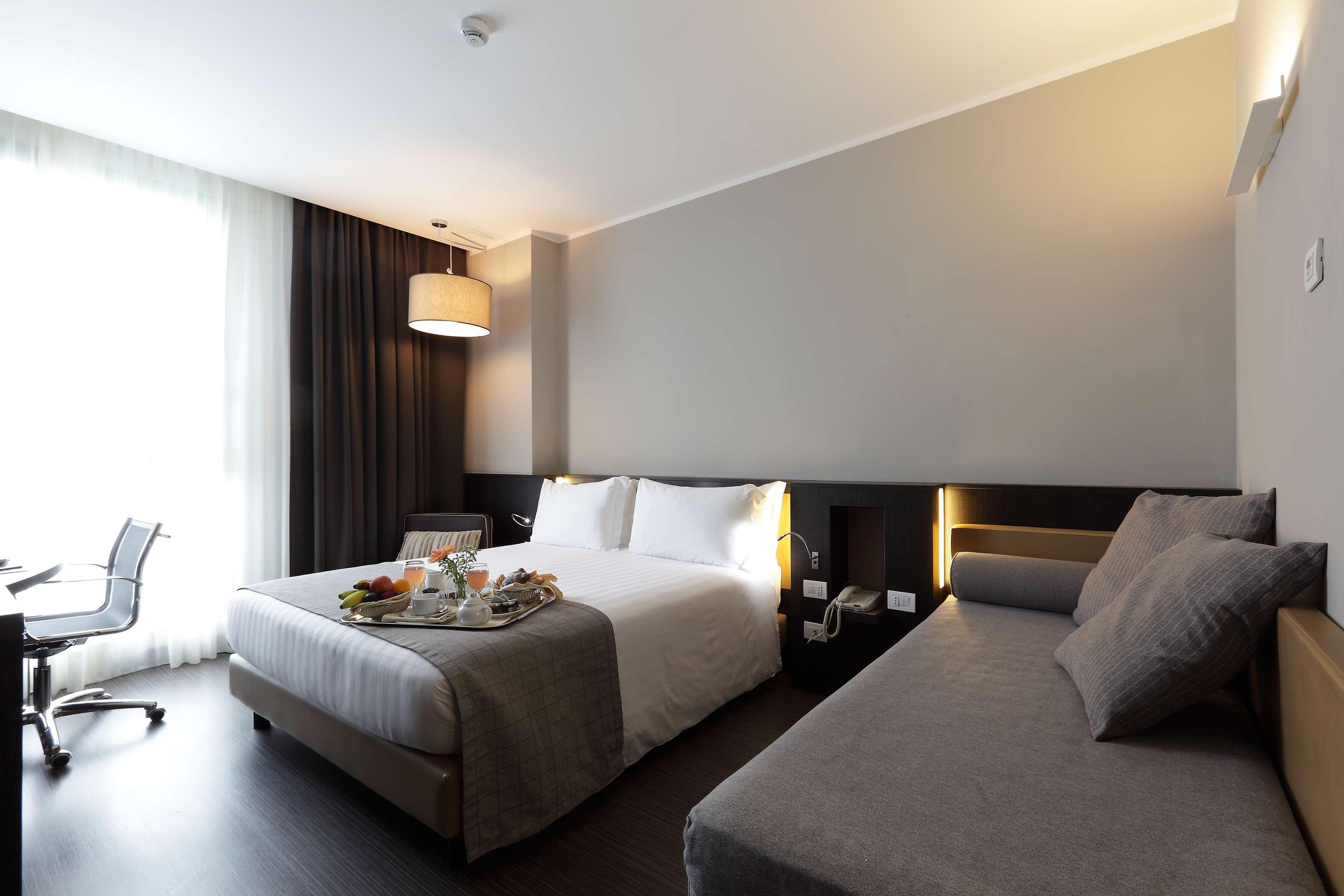 Best Western Premier Chc Airport Генуа Екстериор снимка