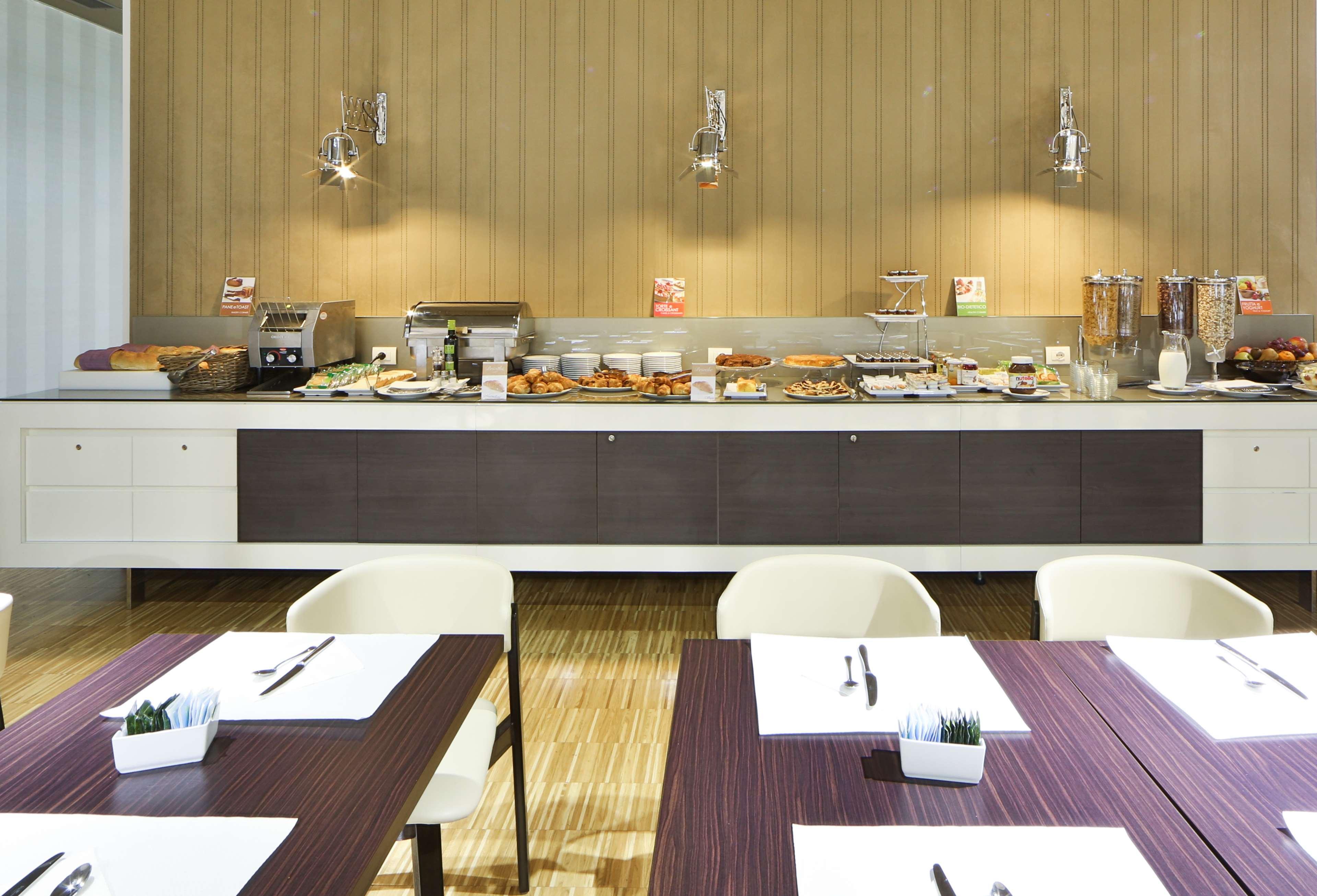Best Western Premier Chc Airport Генуа Екстериор снимка
